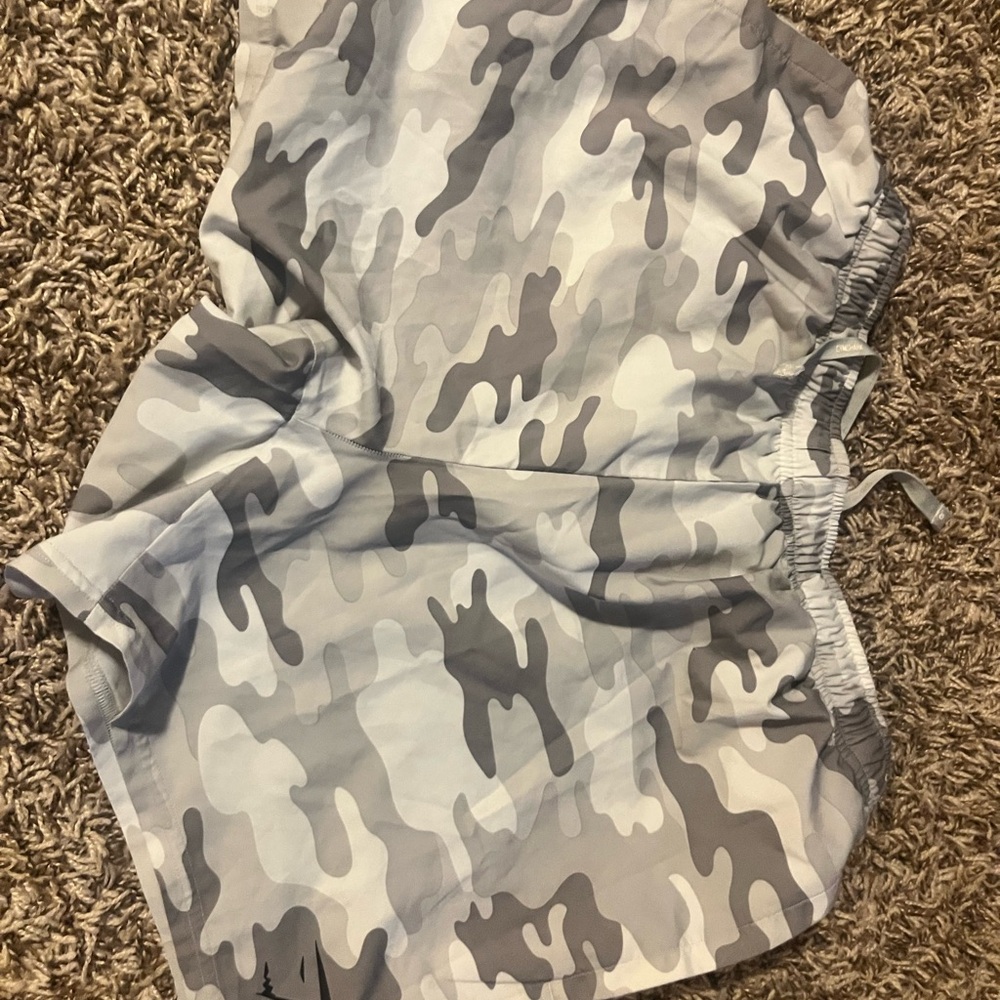 Gym shark Gray Camo Shorts
